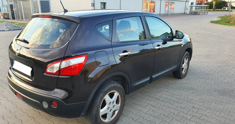 Nissan Qashqai cena 26500 przebieg: 218000, rok produkcji 2010 z Śmigiel małe 46